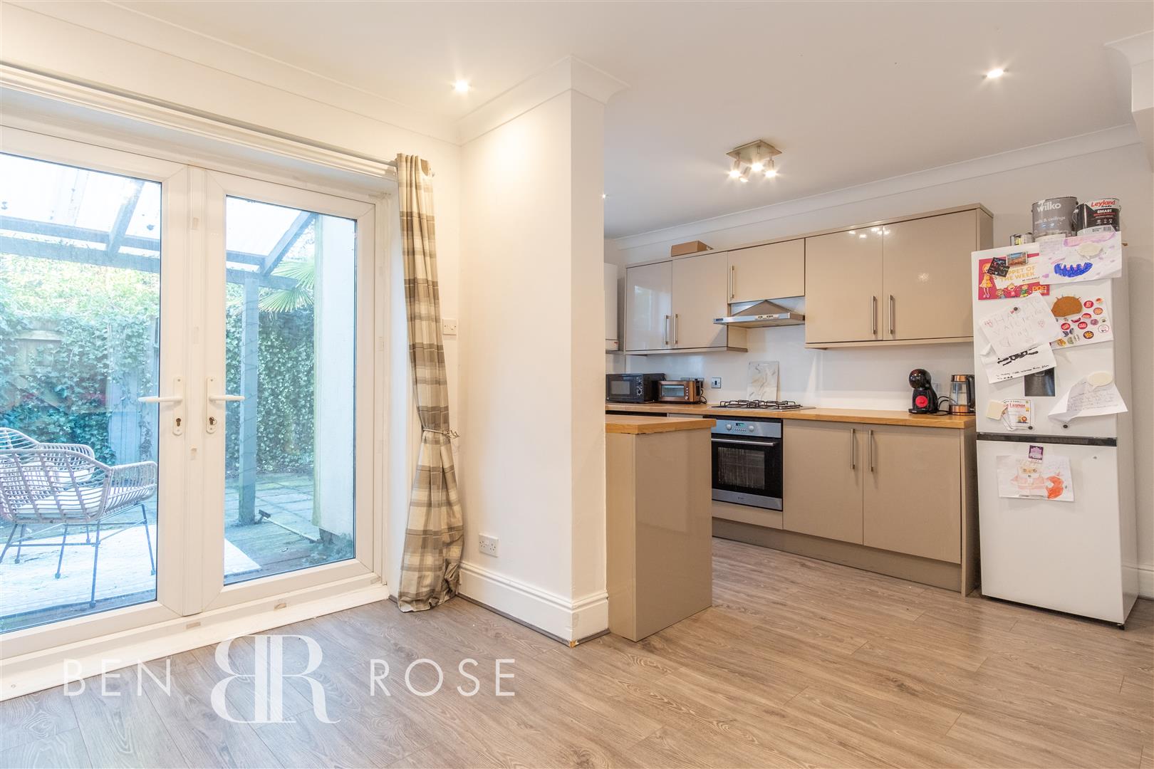 2 bed property in Leyland Road, Preston